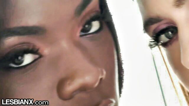 Ana Foxxx, Jill Kassidy - eboblack scissoring lesbo