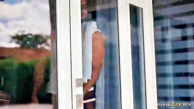 leo valentino - jmac deepthroat cumshot