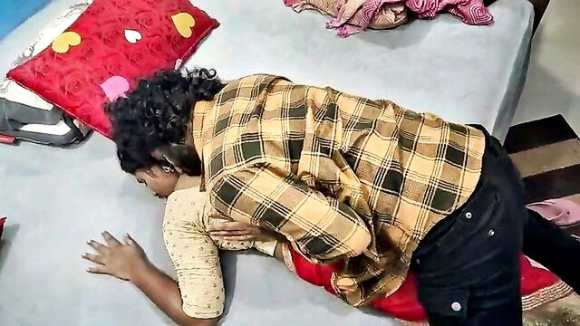 mallu girl in red saree