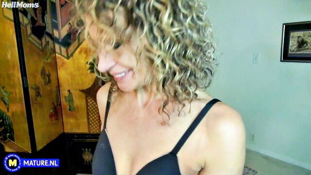 mature, gym, solo girl - kinky mom toy play