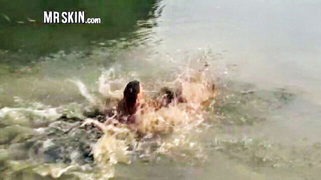 Roxanne Pallett, Holly Madison - holly madison pool soaks Mr Skin