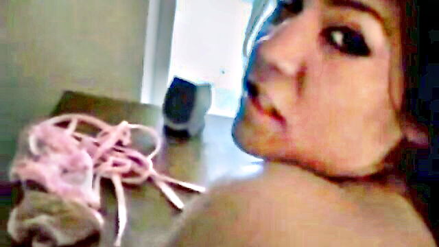 guys fuck amateur brunettes