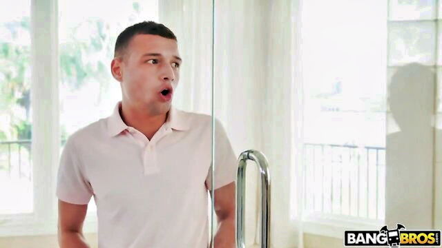 diamond kitty strangles boy