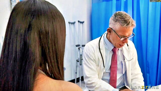 violet myers - violet myers nude