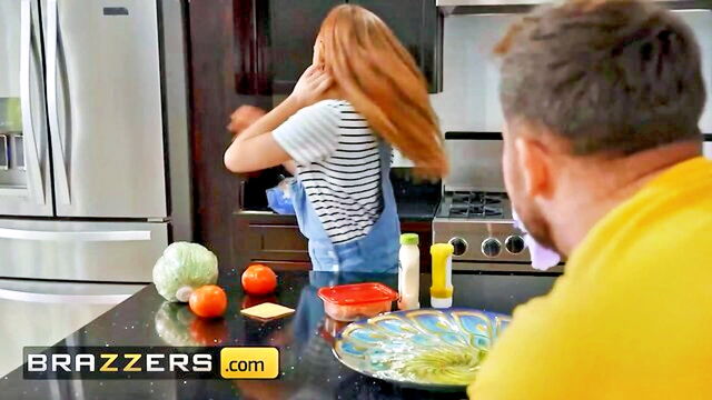 milf paewg seduces boyfriend