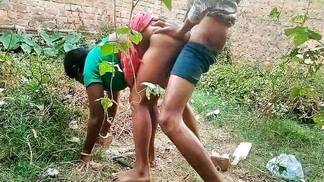 indian outdoor sex in village : Nisha sonam