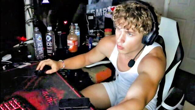 chaturbate record, maxednat, gay webcam - maxednat gayporn oil