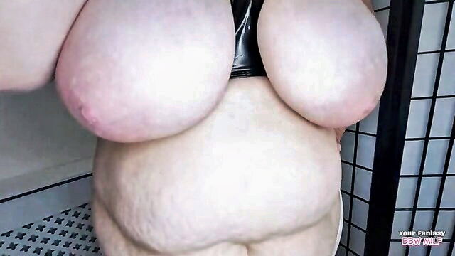 BBW_Wife - big natural tits aunty