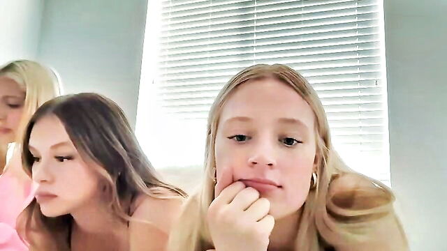 emmynoelle - emmynoelle webcam
