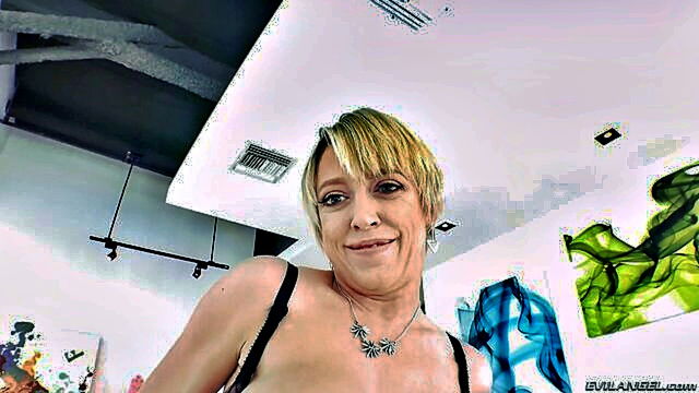 Dee Williams - dee williamss wild anal session with extreme gapping and intense action