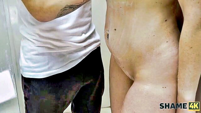 mature cougar jan gets off in the shower