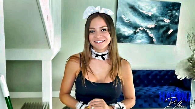 havana bleu - havana bleu hot maid
