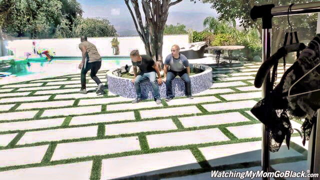 Danielle Derek, Rob Piper, Ricky Johnson - watching mom go black ddfxtra DFXtra