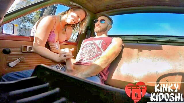 kinky kidoshi - public handjob awkward vilain