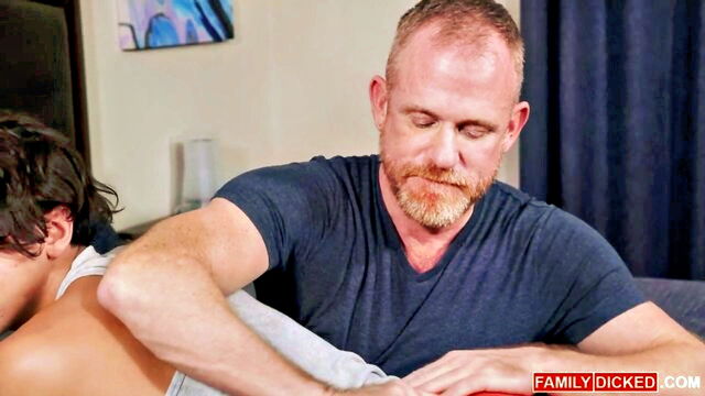 gabe bradshaw - stepdaddy spanked my ass