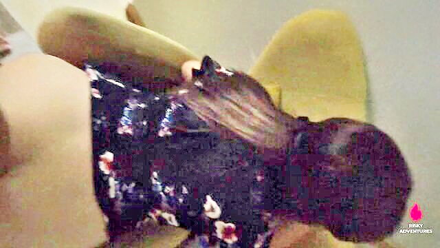 cheating wife, amateur, asawa ng kumpare ko - kantutan neighbor begs for sex and receives cumshot