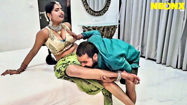 Teju, Adityaind, bhabhi - přitom big cock bhabhi