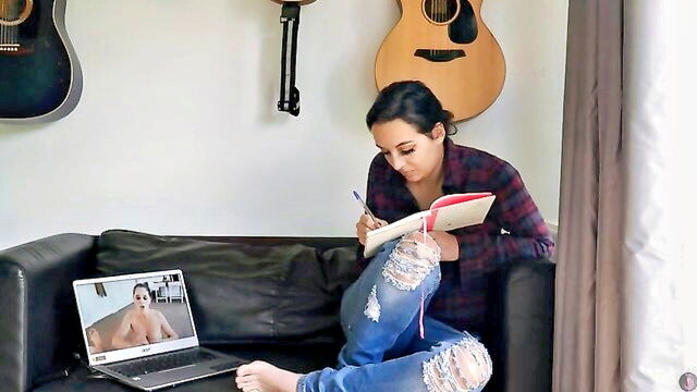 summer fox - pinkcandyec mom roleplay