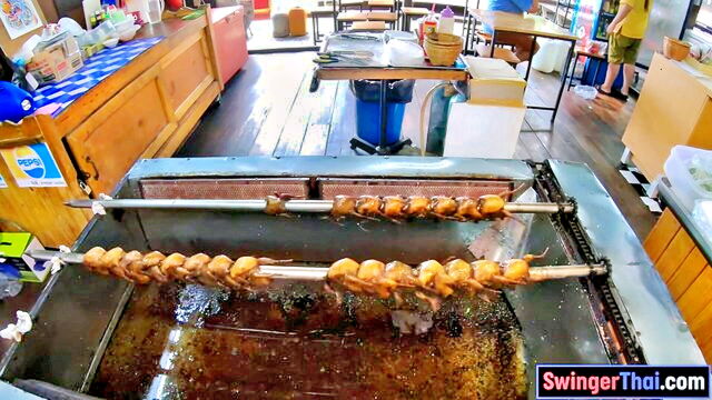 bubble butt thai gf amateur