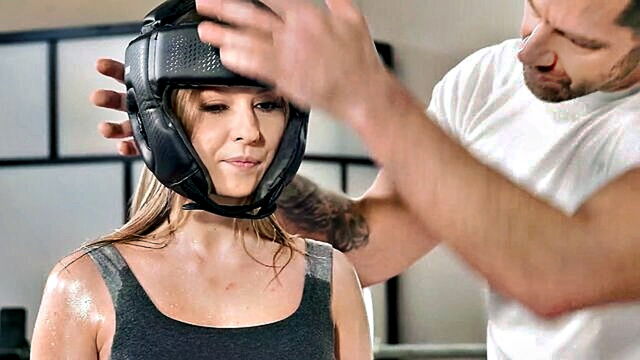 Rebecca Volpetti, Jay Snake - rebecca volpetti a fitness enthusiast entices her boxing coach for free Porn World