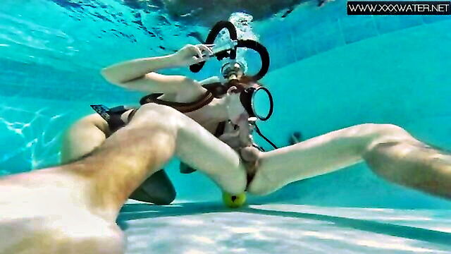 underwater ts fuck
