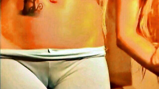 cameltoe, star, webcam - webcam cameltoe close up