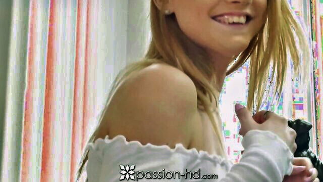 teacher slammed piano girl : PassionHD