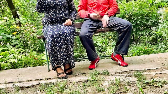 amateur bbw, amateur homemade, amateur cuckold - cuckold wife outdoor cumshot