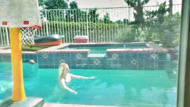 dixie lynn - dixie lynn rides long cock