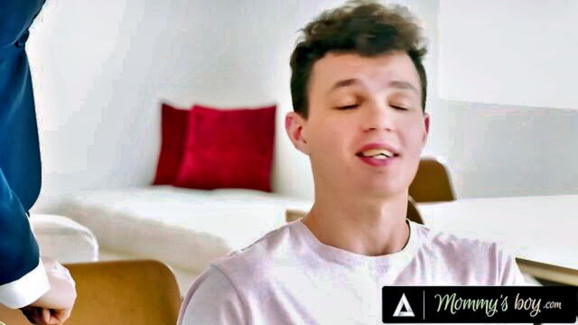 lauren phillips - lauren phillips flight attendant