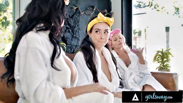 chloe surreal, little puck, danielle renae - stepmom caught chloe sureal