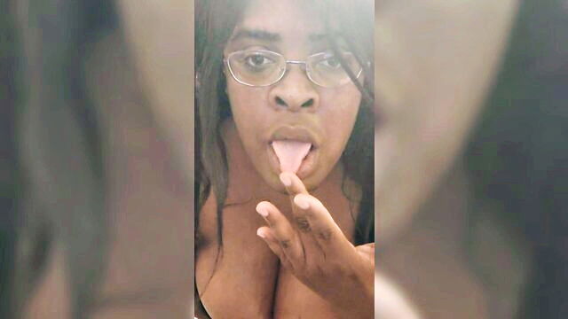 amateur, bbw, ebony - smack me ebony