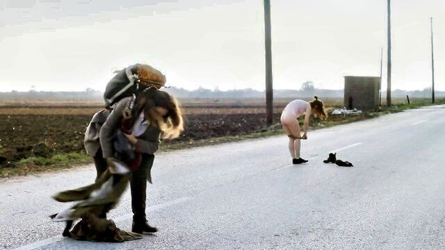 maryne cayon - daphné patakia nude scene