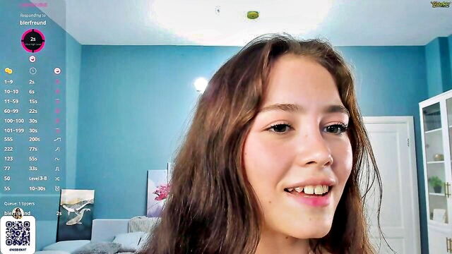 kissiekat - kissiekat tit flash