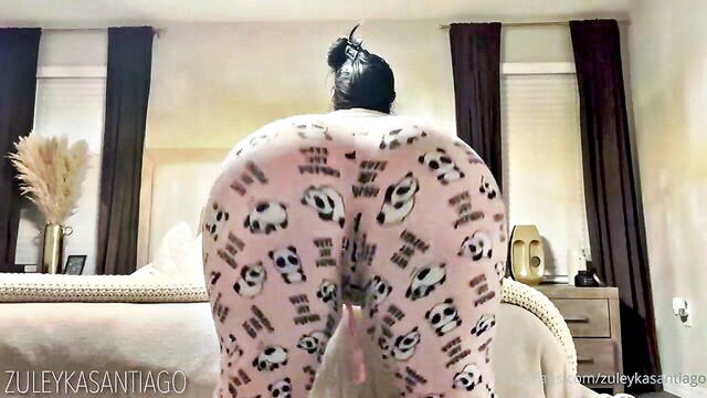 ass, zuleyka, big ass - zuleykas ass clap