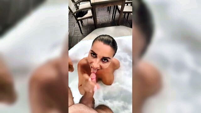 threesome italiano, trio, pompino doppio - industrialsucchia pompinara