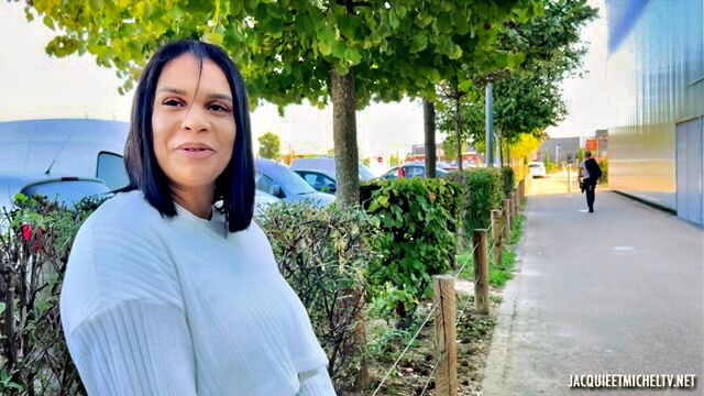 first time laya vendeuse : Jacquie Et Michel TV