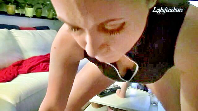 fellation amateur, double penetration, ejaculation faciale - a mature womans lipstick gets smeared during a steamy encounter with a well endowed partner