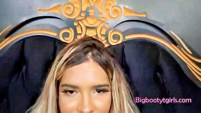 anna deep anal sex : Big Booty Tgirls