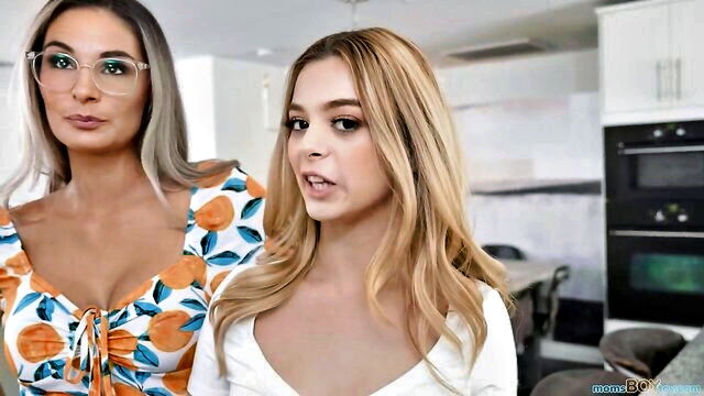 molly little, mandy rhea - threesome with molly little