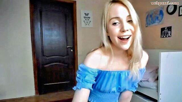 merrilyn - petite merrilyn masturbate