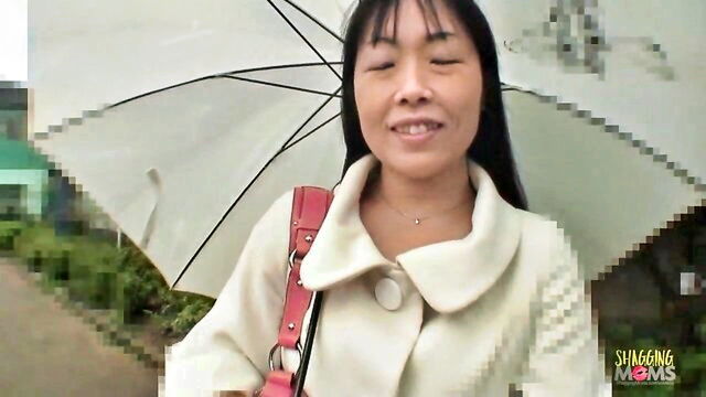 sex toys, creampie, mom - oriental mom loves to fuck