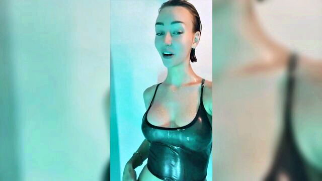 talk, shower, rachel cook nude - rachel cook shower talk