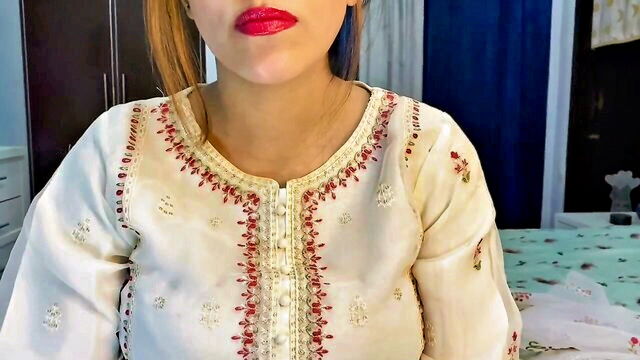 Sara khanPH - sara khan catches cheat