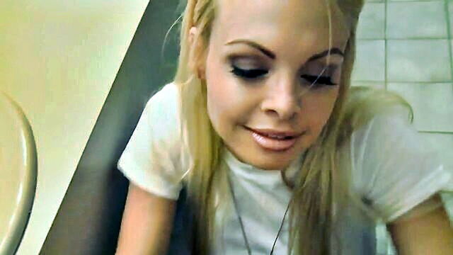 Riley Steele, Riley - jesse jane and riley steele share sensual blowjob in bathroom behind the scenes footage volkman_paris