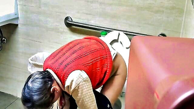 asian nurse and patient secretly indulge in steamy sex : cremin_cristian