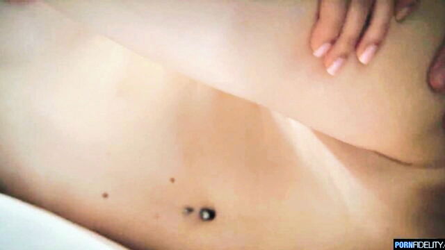 nick ross - couple intimate moment pussy licking