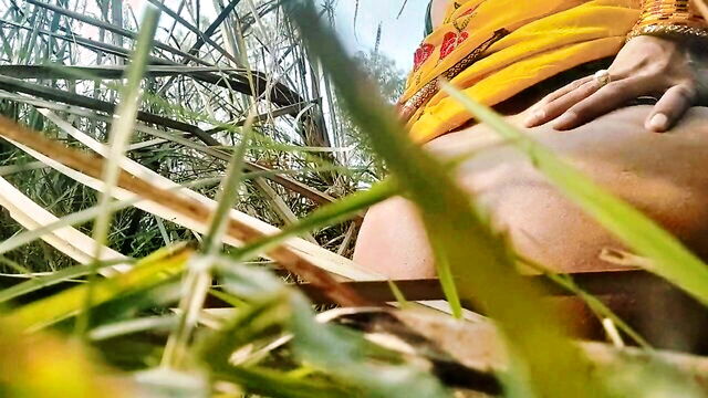 indian babes outdoor sex