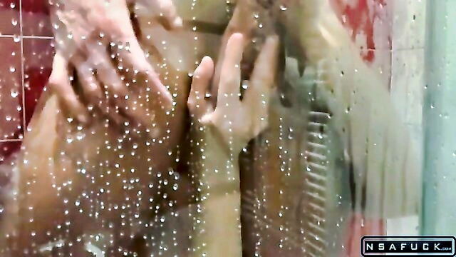 blowjobs, big ass, couple - ass fingering shower sex