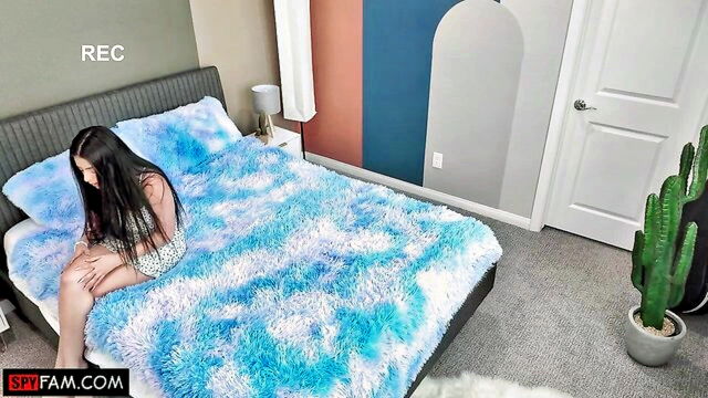 spying stepdaughter masturbation : Spy Fam